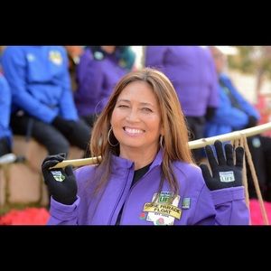 Meet your Posher, Holly